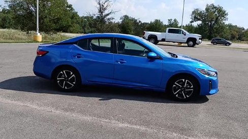 Used 2024 Nissan Sentra SV image 9