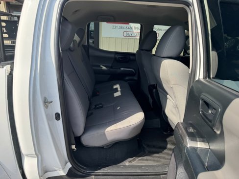 Used 2018 Toyota Tacoma SR5 image 35