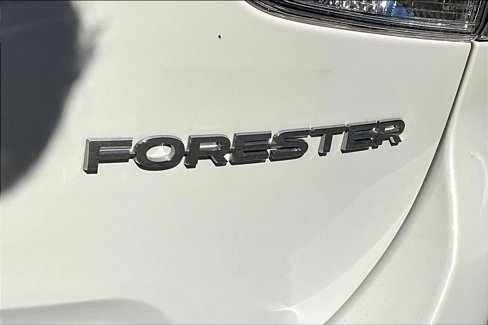 Used 2020 Subaru Forester Premium image 8