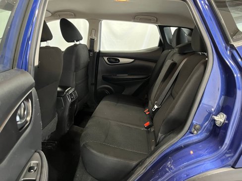 Used 2019 Nissan Rogue Sport S image 13