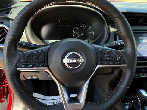 Used 2023 Nissan Kicks SR image 21