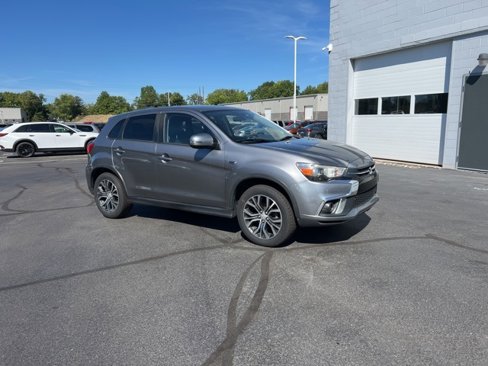 Used 2018 Mitsubishi Outlander Sport SE image 2