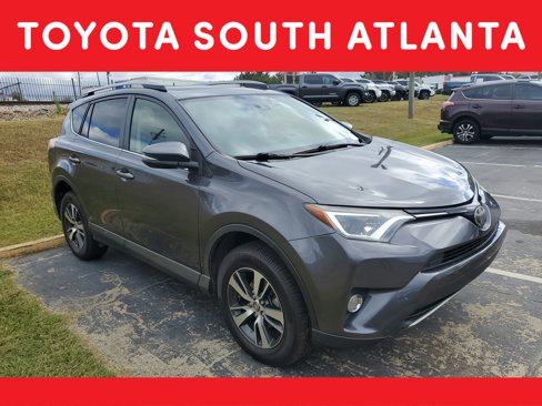 Used 2017 Toyota RAV4 XLE image 1