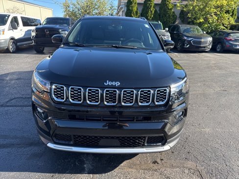 Used 2024 Jeep Compass Limited image 8