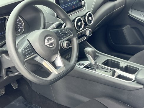Used 2024 Nissan Sentra SV image 15