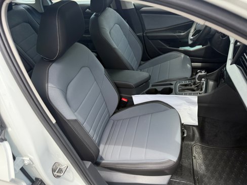 New 2025 Volkswagen Jetta SE image 28