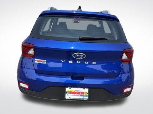 Certified 2022 Hyundai Venue Limited image 4