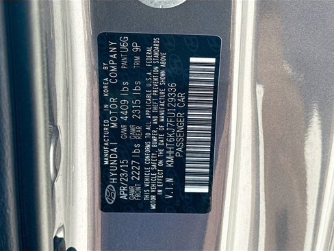 Used 2015 Hyundai Genesis 3.8 image 29