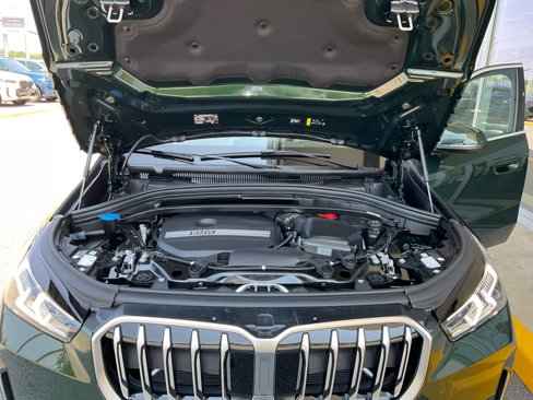 New 2025 BMW X1 xDrive28i w/ Technology Package image 16