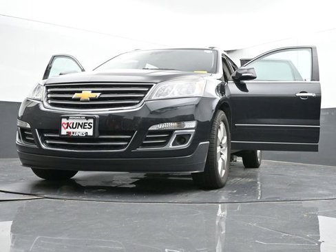 Used 2014 Chevrolet Traverse LTZ image 48