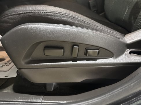 Used 2015 Chevrolet Equinox LT w/ Driver Convenience Package image 16
