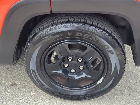 Used 2019 Jeep Renegade Sport image 13