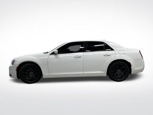 Used 2019 Chrysler 300 S image 14
