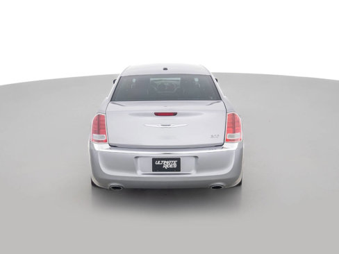 Used 2014 Chrysler 300 w/ Wheels & Beats Group image 6