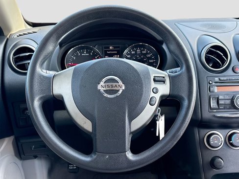 Used 2013 Nissan Rogue S image 11