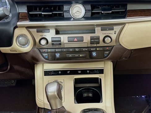 Used 2016 Lexus ES 350 image 13