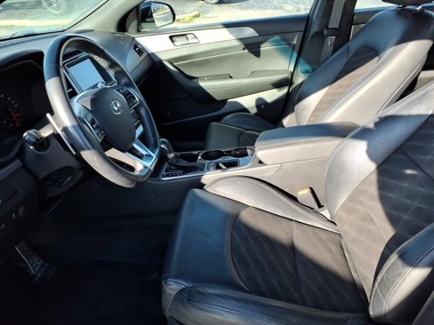 Used 2018 Hyundai Sonata Sport w/ Cargo Package image 9