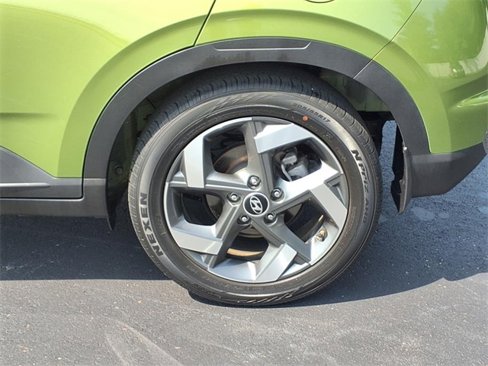 Used 2022 Hyundai Venue SEL image 6