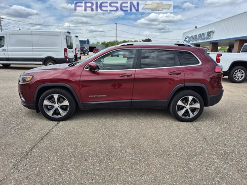 Used 2019 Jeep Cherokee Limited image 2