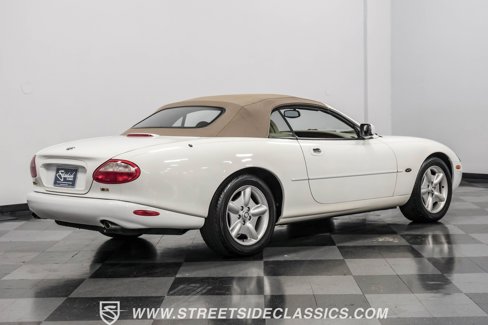 Used 1998 Jaguar XK8 Convertible image 11