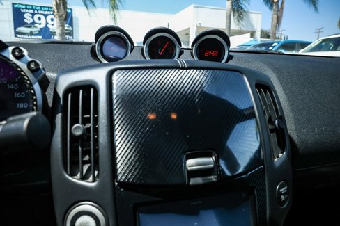 Used 2016 Nissan 370Z Coupe image 32