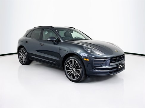 Used 2025 Porsche Macan image 7