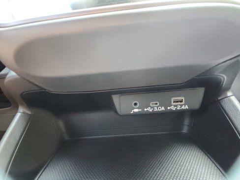 Used 2024 Subaru Crosstrek 2.0i Premium image 37