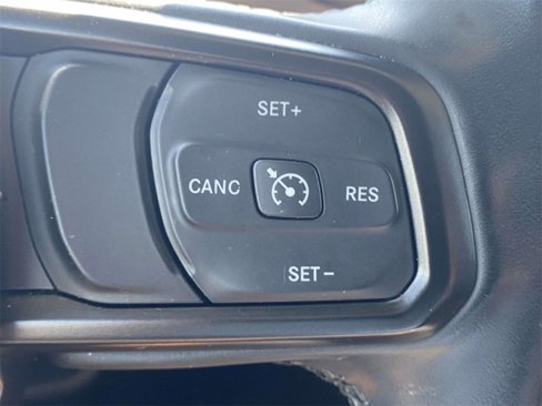 Used 2022 Jeep Wrangler Sport S image 27