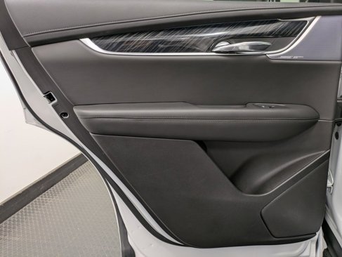 Used 2022 Cadillac XT6 Premium Luxury w/ Technology Package image 22