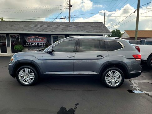 Used 2018 Volkswagen Atlas SEL Premium image 2