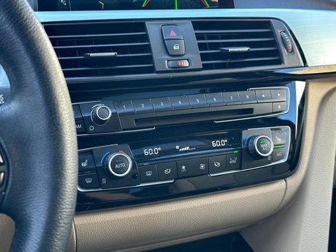 Used 2017 BMW 330i Sedan image 19