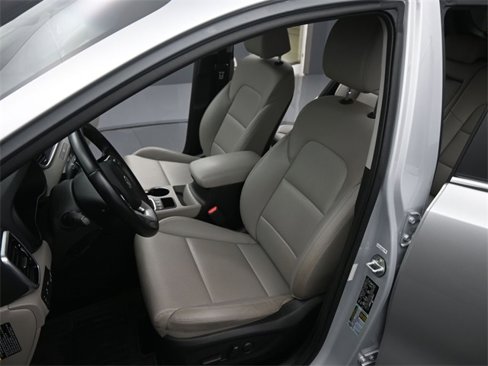 Used 2020 Kia Sportage EX image 11