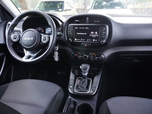 Used 2022 Kia Soul LX w/ Technology Package image 35
