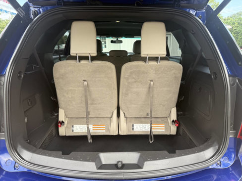 Used 2014 Ford Explorer XLT w/ Equipment Group 202A image 12