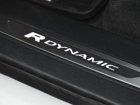 Used 2023 Land Rover Range Rover Velar R-Dynamic S image 13