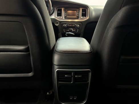 Used 2016 Dodge Charger SE image 24