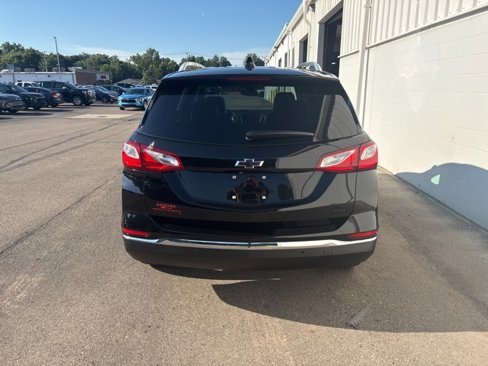Used 2021 Chevrolet Equinox Premier w/ Redline Edition image 3