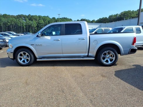Used 2017 RAM 1500 Laramie w/ Convenience Group image 7