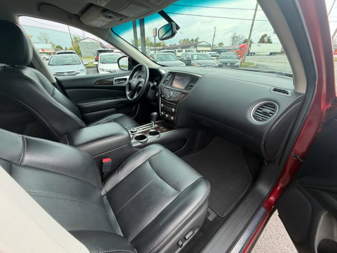Used 2015 Nissan Pathfinder SL w/ SL Tech Package image 22