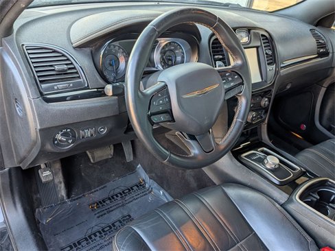 Used 2016 Chrysler 300 S image 11