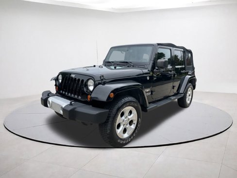 Used 2013 Jeep Wrangler Unlimited Sahara w/ Dual Top Group image 3