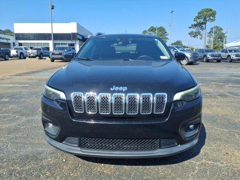 Used 2019 Jeep Cherokee Latitude Plus image 2