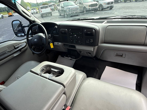 Used 2005 Ford F350 XL image 17