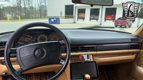 Used 1991 Mercedes-Benz 560 SEL image 17