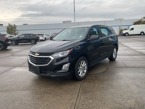 Used 2021 Chevrolet Equinox LS image 3