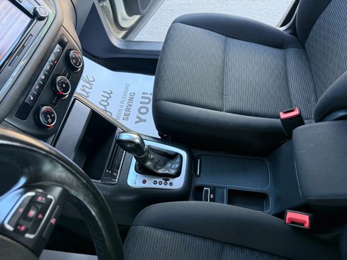 Used 2015 Volkswagen Tiguan S image 11