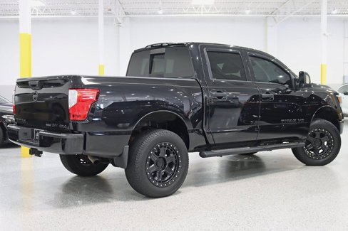 Used 2018 Nissan Titan SV w/ SV Convenience Package image 9