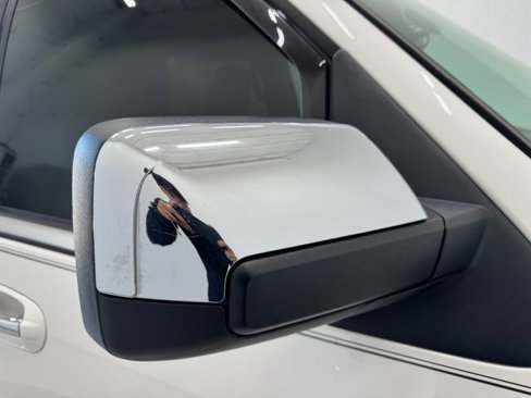 Used 2016 Lincoln Navigator Reserve image 38