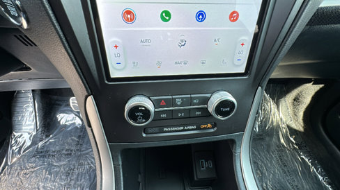 Certified 2021 Ford Edge ST-Line image 14