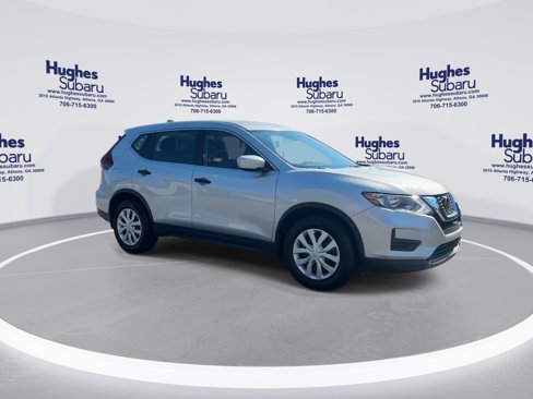 Used 2019 Nissan Rogue S image 3